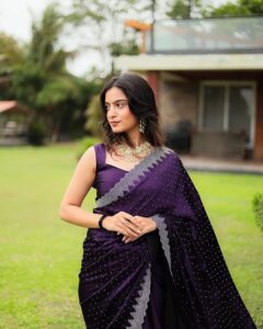 1000 under saree